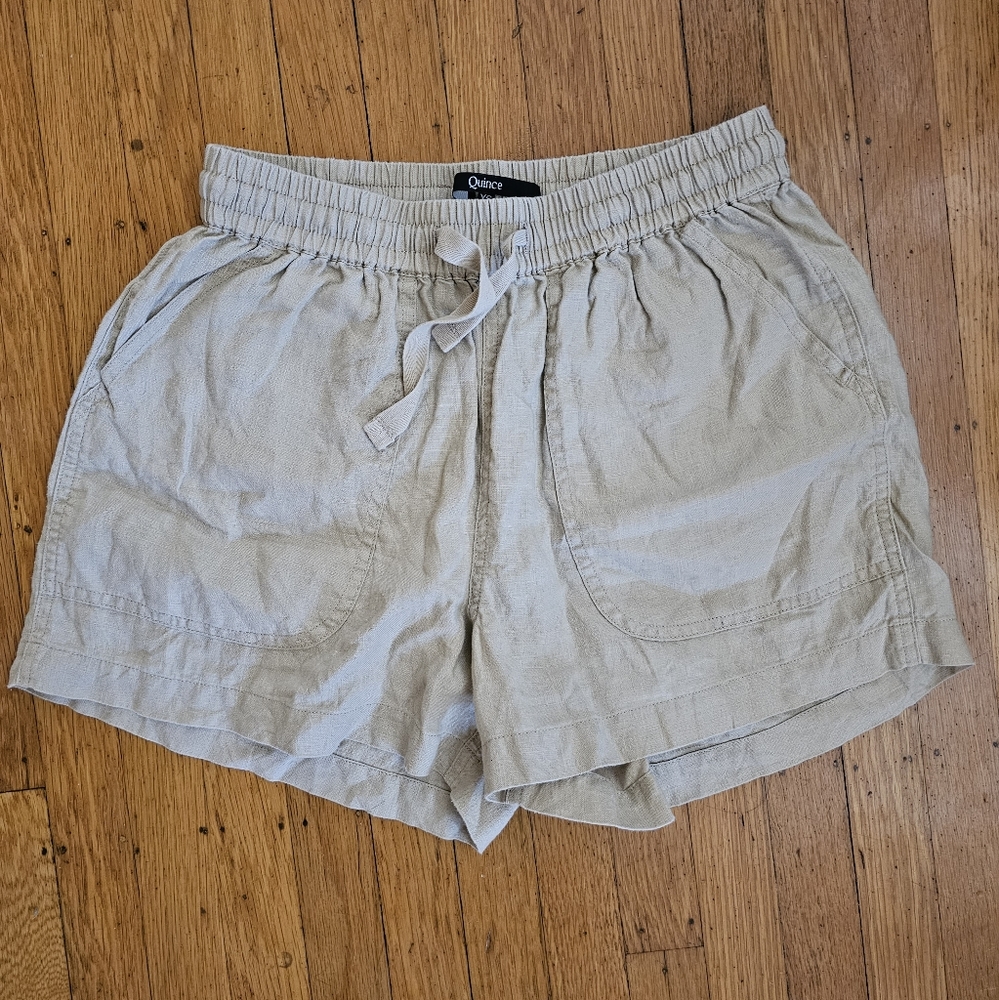New XS Quince linen shorts in driftwood